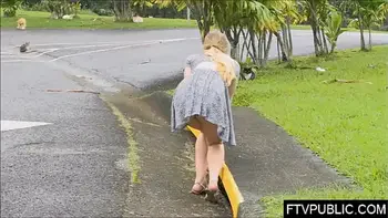 outdoor,no-underwear,blonde,public,street