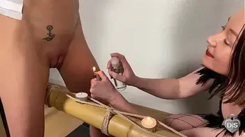 whip,bdsm,slave-degradation,lesbian