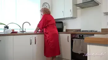 mature-big-tits,big-tits,bbw-milf,british-mature,chubby