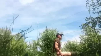 hard-rough-sex,teenager,public,big-ass,blowjob