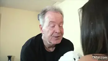 sloppy,pussy,sucking,teenager,pussyfucking