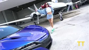 plane,big-ass,cumshot,tattoos,sexy