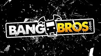 black-women,shaved-pussy-hair,small-tits,blowjob,shaved-hair