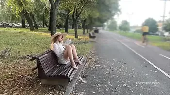 in-park,hot-wife,flashing-pussy,public,no-panties