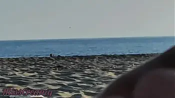 cock-flash,amateur,risky-masturbation,outdoor,risky-public-nudity