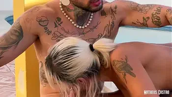 tanned,bisexual,big-tits,brunette,girls-kissing