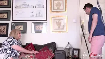 granny,milf,cougar,big-natural-tits,blowjob