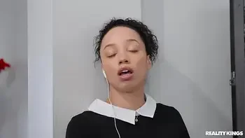 anal-play,pussy-fingering,kissing,wet,big-ass