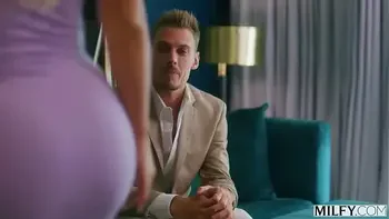 missionary,blonde,titty-fuck,squirting,doggystyle