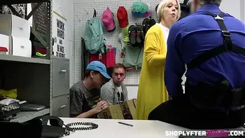 doggystyle,pornstar,big-boobs,blowjob,busty