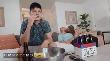 couch-sex,natural-tits,missionary,69,double-cumshot