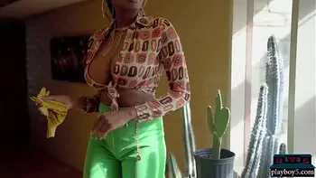 softcore,striptease,big-boobs,milf-porn,busty-milf