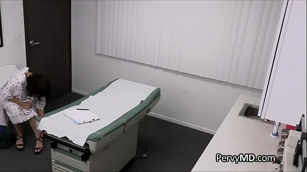 amateur,nurse,patient,office,blowjob