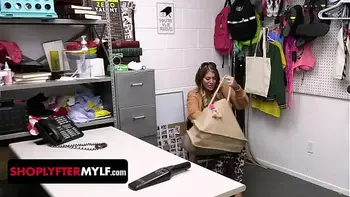 milf,pornstar,strip-search,tattoos,blowjob