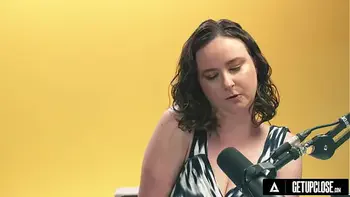 pawg,solo-girl,female-orgasm,close-up,big-natural-tits