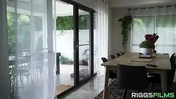 lesbian,slim-body,bisexual,double-blowjob,mouthful