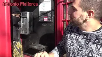 public-sex,london,huge-cumshot,cum-on-burka,arab-milf