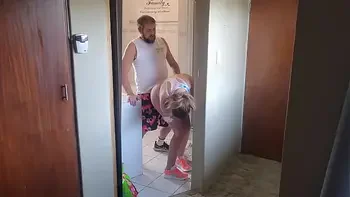 cheating,milf,amateur,gym,sex