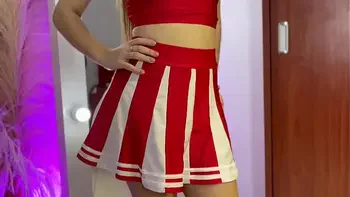 latina,real-blonde,blonde,only-women,slim-waist