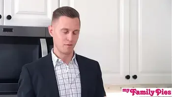 handjob,flavor-of-the-month,deep-throating,stepbrother,creampie