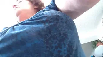 masturbate,orgasms,mature,american,smoking