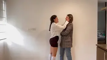 lesbians,hot,kissing,classmate,homemade