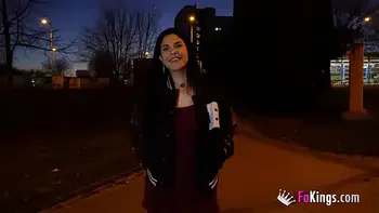 european,shemale,doggystyle,natural-tits,fakings