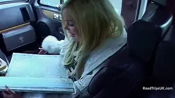 van,milf,pussy-licking,chubby,roadtrips