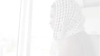 beauty,cute,black-guy,ass-shaking,interracial