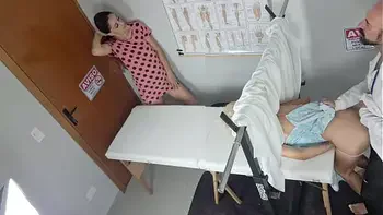 hot,stepdaughter,stepmom,step-mother,gyno