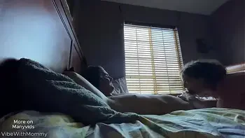 brunette,slut,vibewithmommy,milf,horny