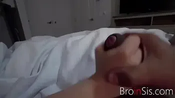 busty,young,cumshot,blowjob,brunette