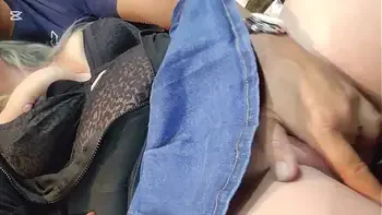 amateur,homemade,face-fucking,squirting-from-pussy-fucking,easy-squirter