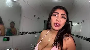 big-pussy,barefoot,massive-tits,big-tits,behind-the-scenes-bts