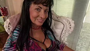 chubby,strip-tease,anal-fingering,older,big-tits