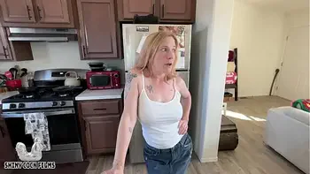 pawg,curvy,blowjob,big-booty,step-family