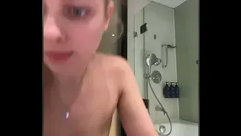 masturbate,wet-pussy,webcam,homemade,big-ass