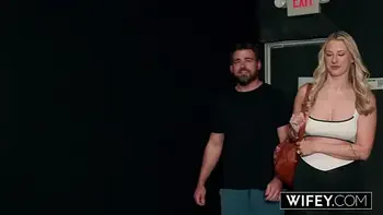 blonde,facesitting,interracial,69,pussy-licking