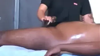 stranger,happyending,massage,handjob,spa