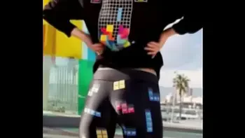 wierd,unrealistic,three-tits,pmv,experiment