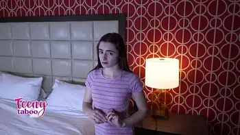 meaty-pussy-lips,teens-18,babe,doggystyle,shaved-pussy-hair