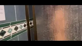 pussy-eating,female-ejaculation,pretty-face,fingers,fetish