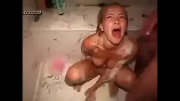 piss-pissing-dont-like,teen,blonde-teen