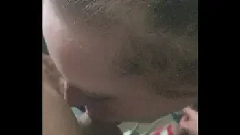 swallow,deepthroat,cum-in-mouth,white-girl