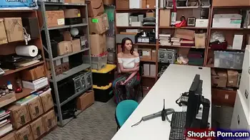 amateur,reality,deepthroat,bigtits,doggystyle