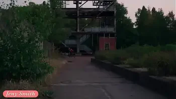 naked,no-panties,outdoor,caught,teasing