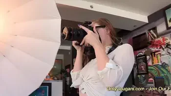 lesbian,model,kissing,oral,blonde