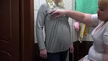 nurse,masturbation,orgasm,big-belly,pregnant