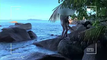 outside,amateur,voyeur,paradise-island,spy