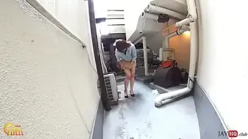 asian,omorashi,voyeur,babe,piss